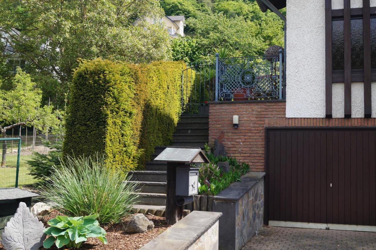 Ferienwohnung Unter Dem Schild Oberfell エクステリア 写真